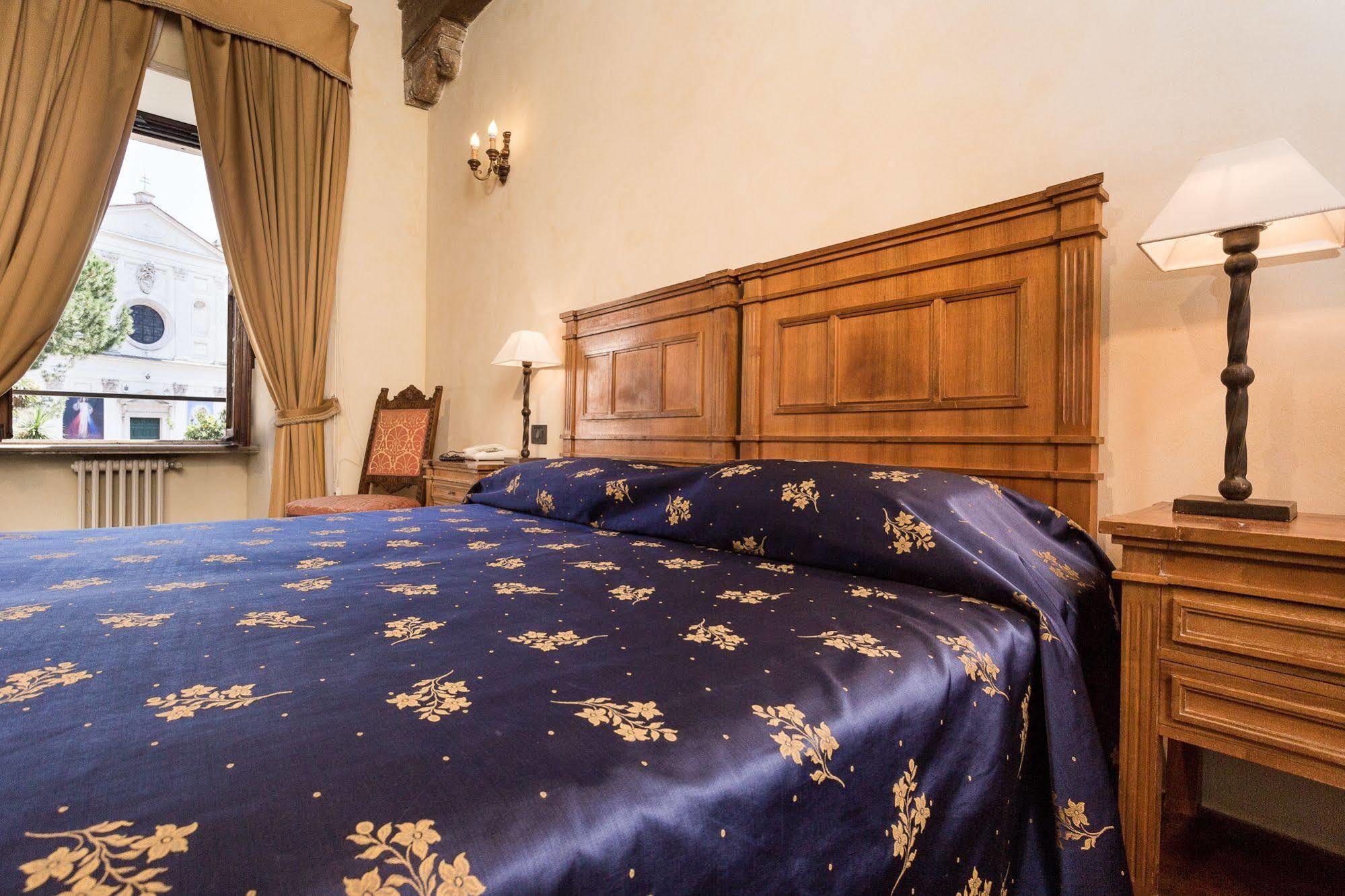 Hotel Columbus Rom Eksteriør billede